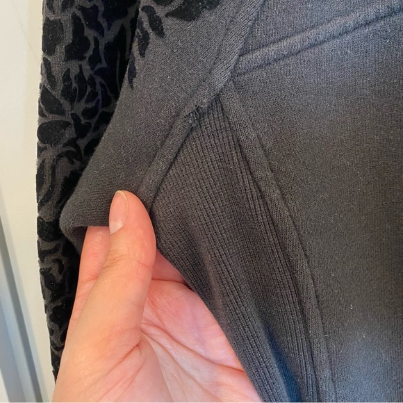 Lululemon Sweater - Picture 9 of 9